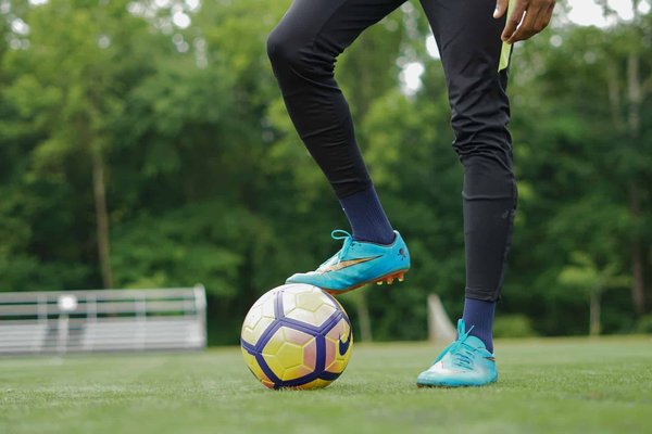 Les règles du football - Tout ce que vous devez savoir pour apprendre et jouer