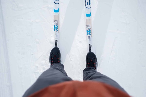 Comment se préparer et s'équiper pour pratiquer les sports de glisse en toute sécurité ?